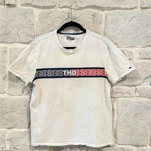 Mens- Tommy Hilfiger Tee Shirt